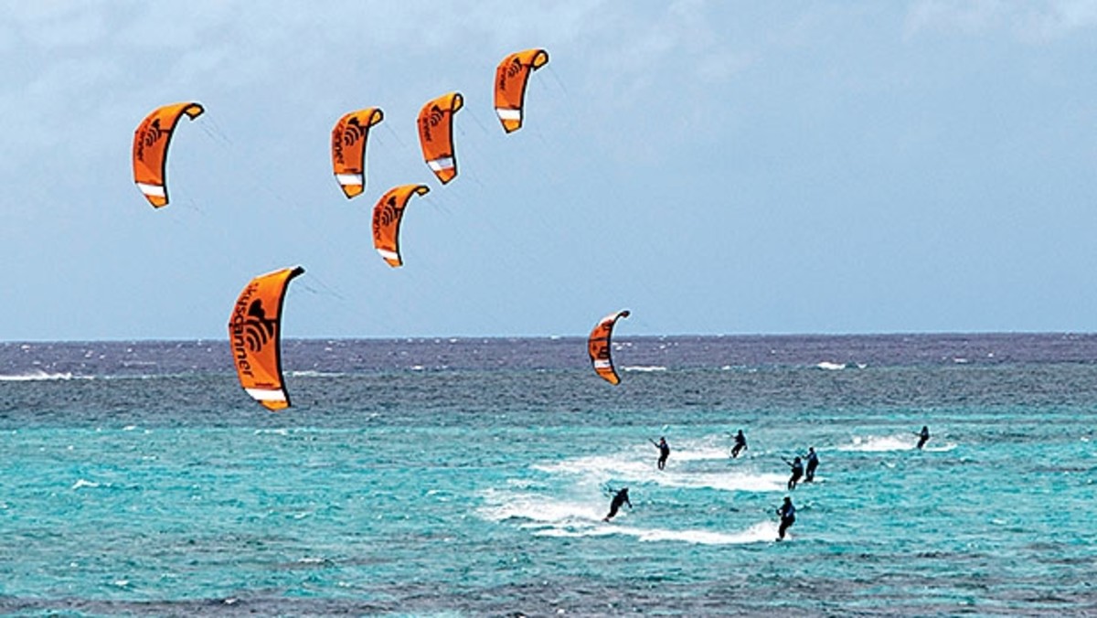 Kiteboarding's Longest Flight Kite the Reef, Australia Men's Journal