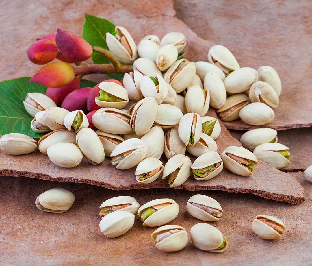 5 of the Healthiest Nuts and Seeds to Snack on When Hunger Strikes