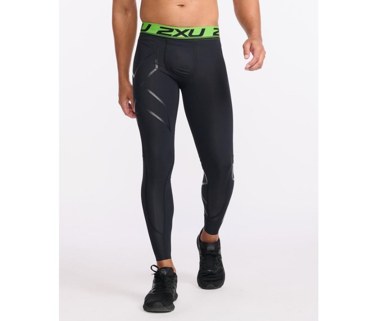 Can You Sleep In Compression Tights? – MindBodyPal