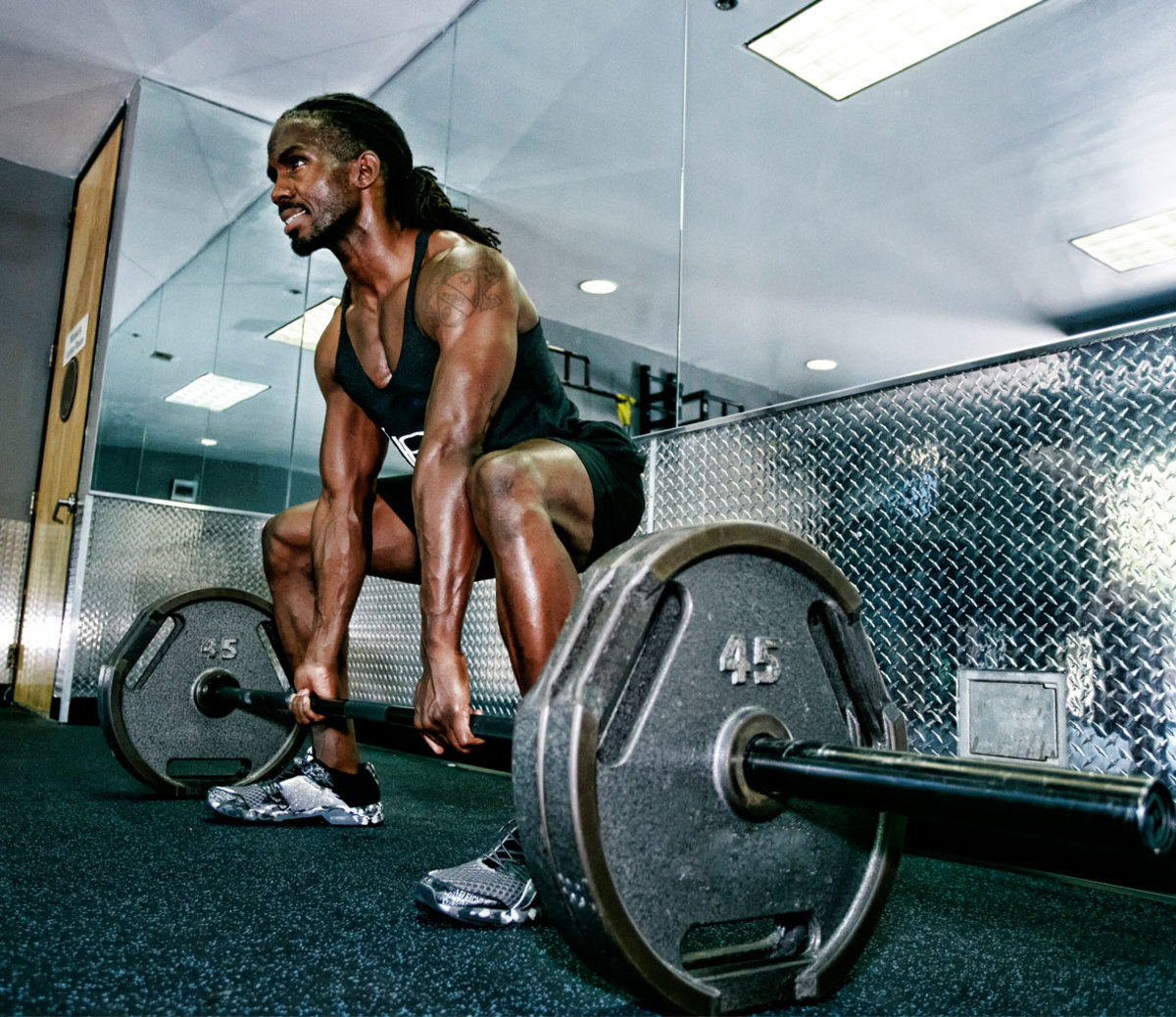 The mirror weight training clearance