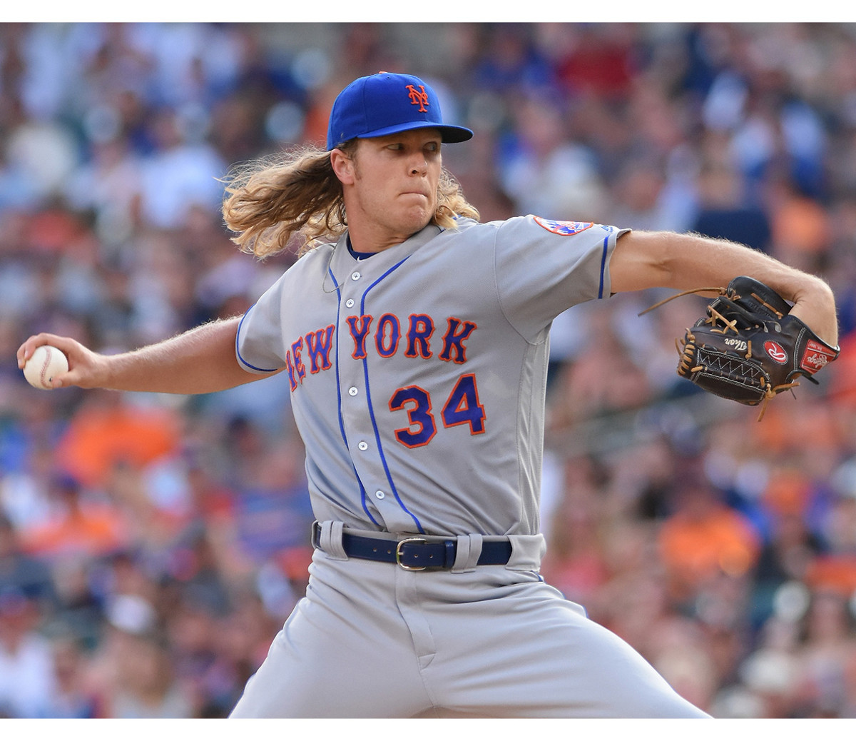 Top 10 HardestThrowing Pitchers in Baseball Men's Journal