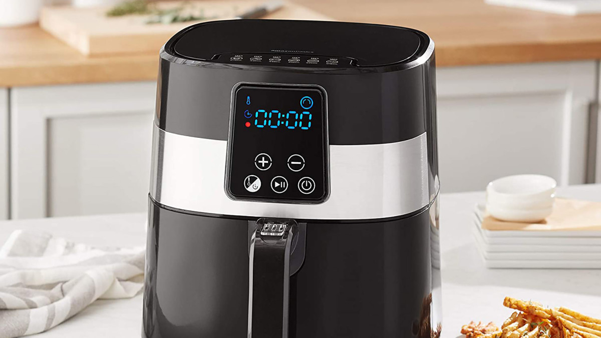 Make Every Meal a Delicious One With This Amazon Basics Air Fryer - Men ...