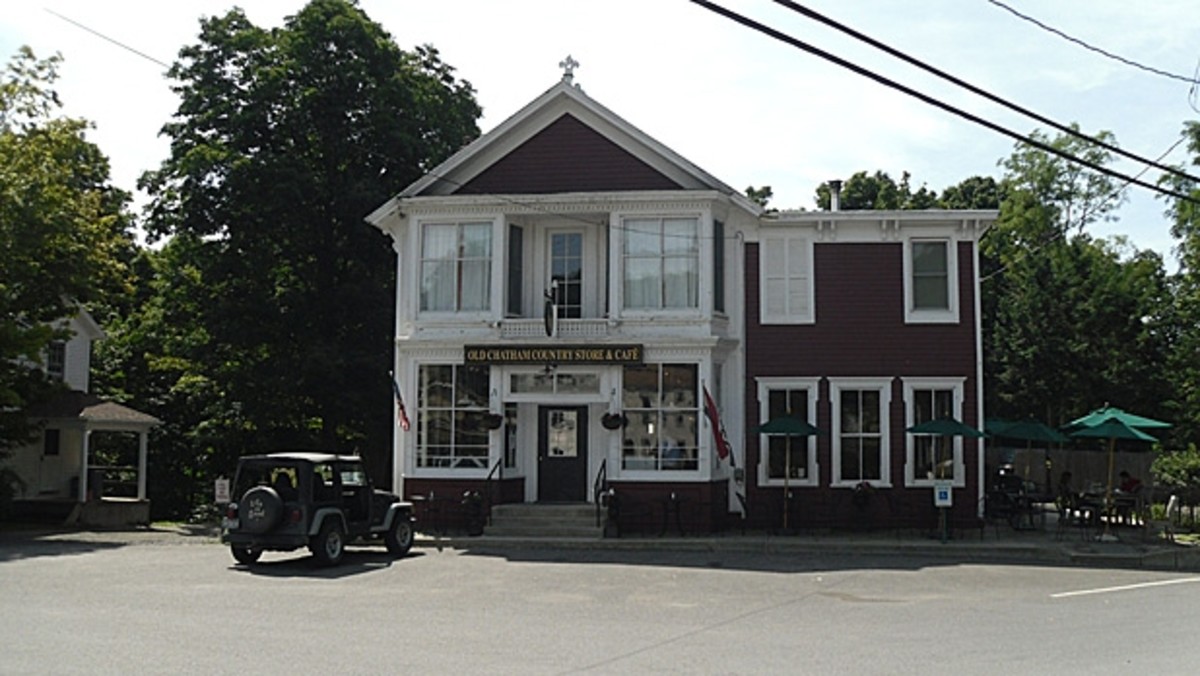 10 Great Small Towns to Visit in 2014 Men's Journal