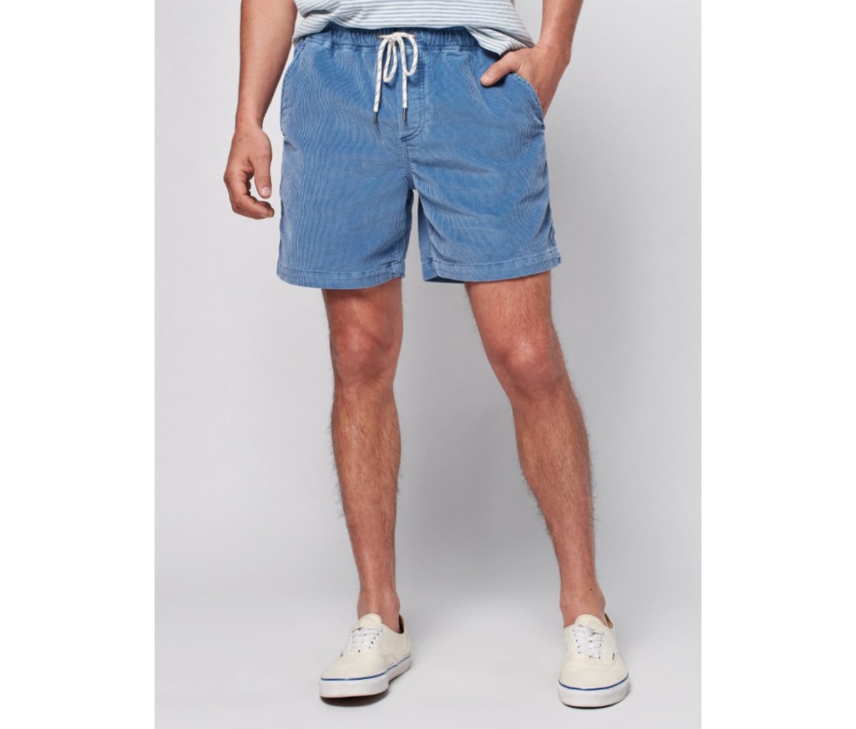 These 'Breathable' Summer Shorts Are Trending on