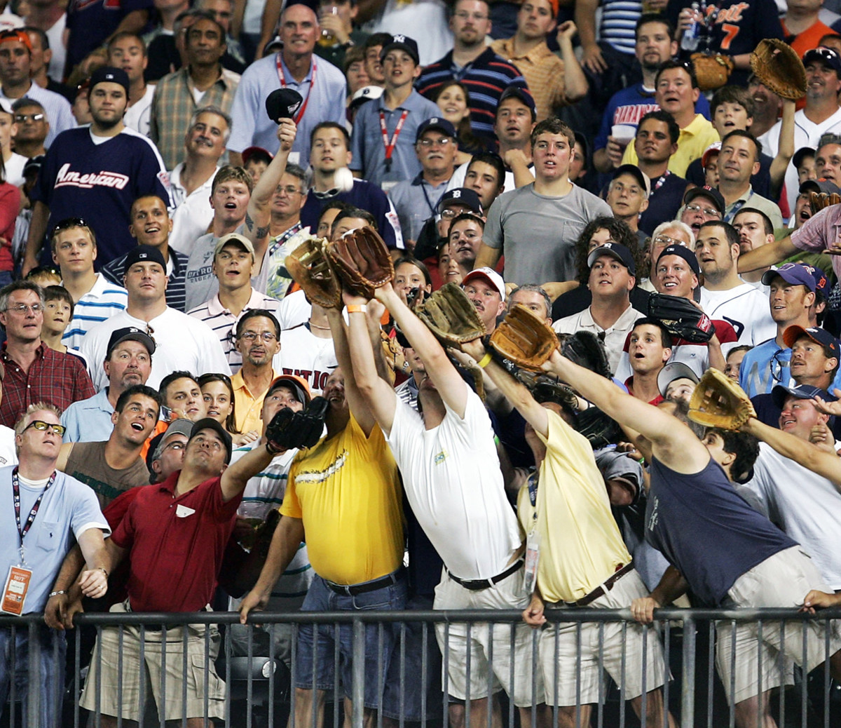 Crowd Goes Wild 20 Times Major League Baseball Fans Became the MVPs of