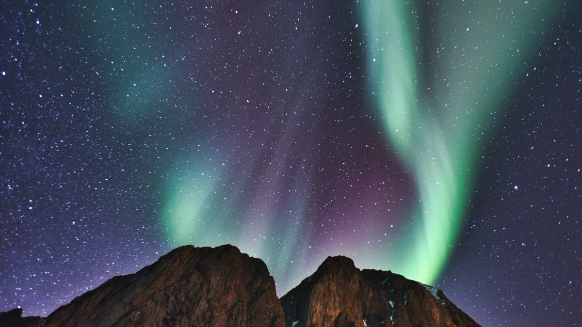Rengør rummet moral Alvorlig Northern Lights: Best Places to See Aurora Borealis | Men's Journal - Men's  Journal