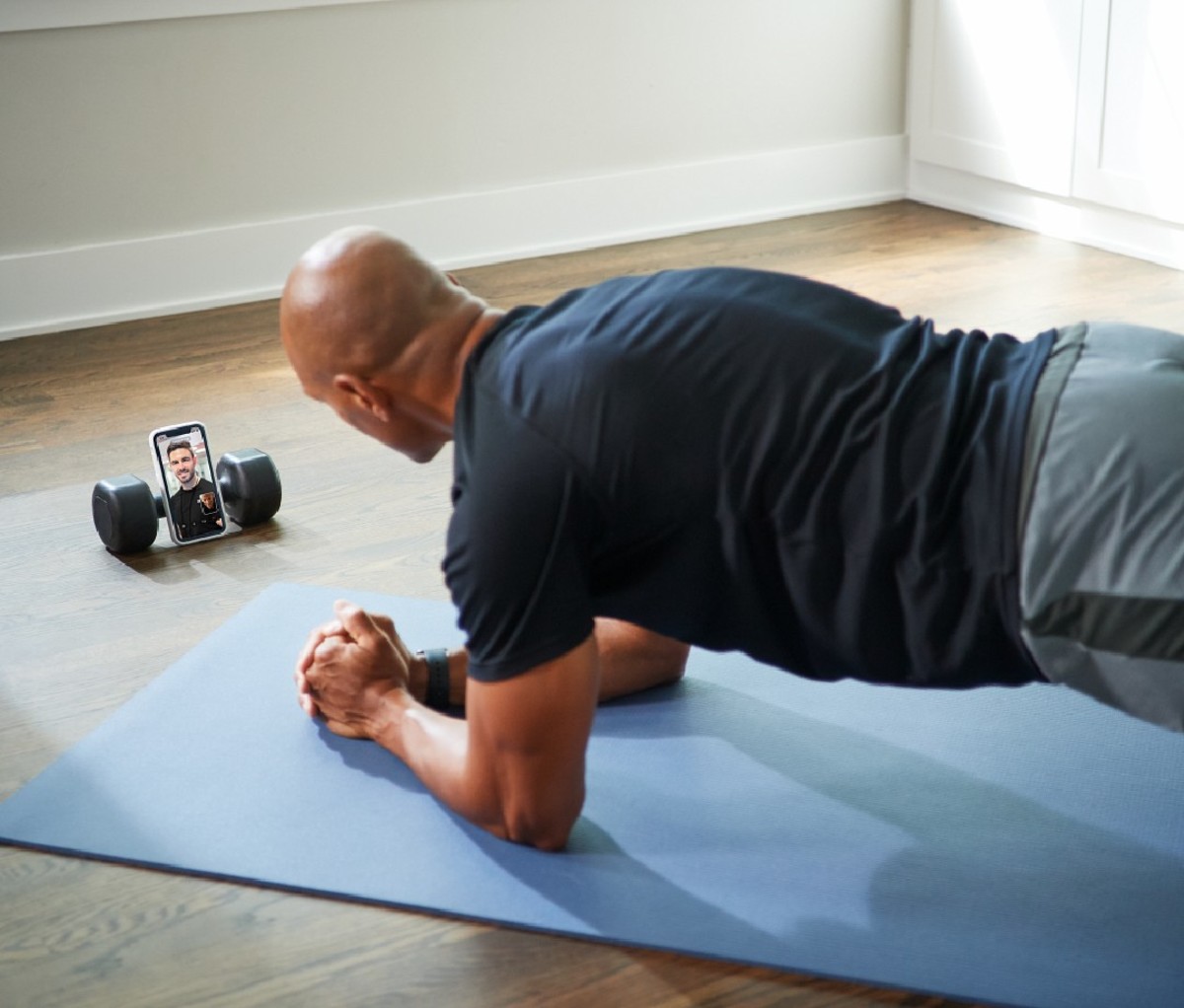 The Best Fitness Gifts for Men: A Fitness Junkie Gift Guide