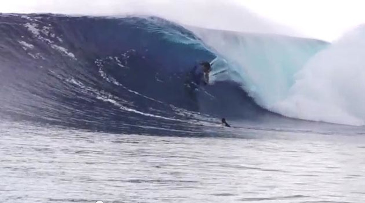 Laird Hamilton Going Right At Teahupo‘o Men's Journal
