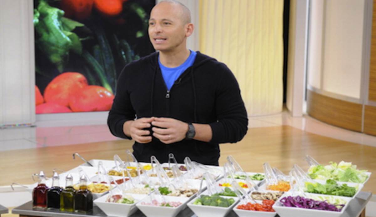 Celebrity Fitness Trainer, Harley Pasternak's Goto Smoothie Recipe