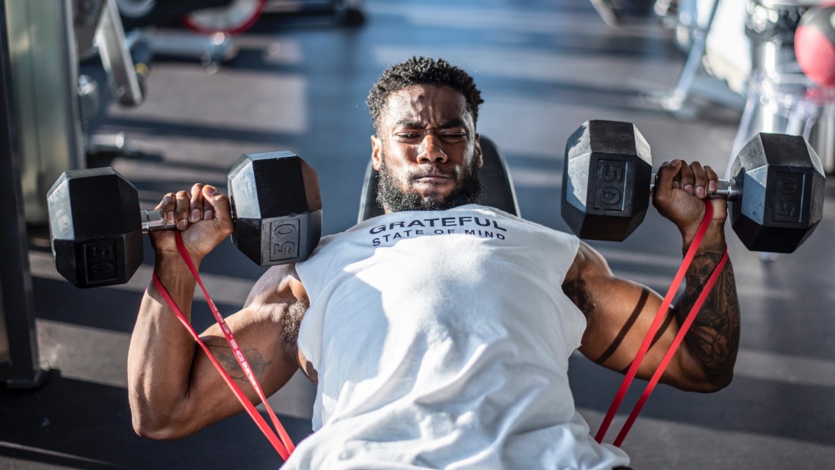 Incline Dumbbell Bench Press - Chest Exercise for Gym 