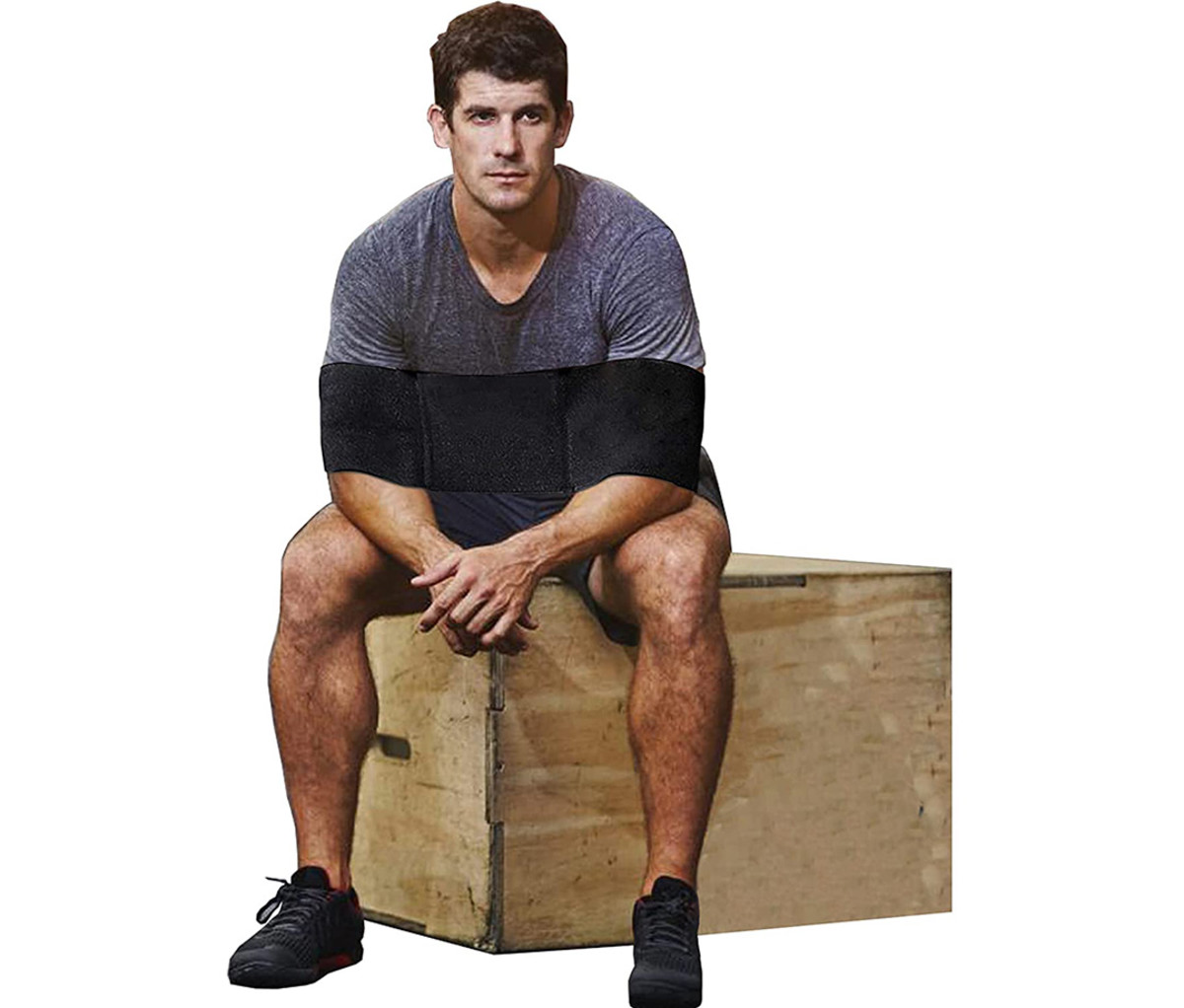 Start Lifting Like a Pro With the Help of This Slingshot Band Men's