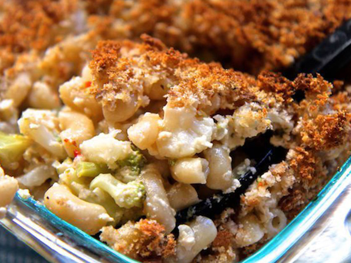 Recipe How to Make Lighter Baked Mac and Cheese with Broccoli and Cauliflower Men's Journal