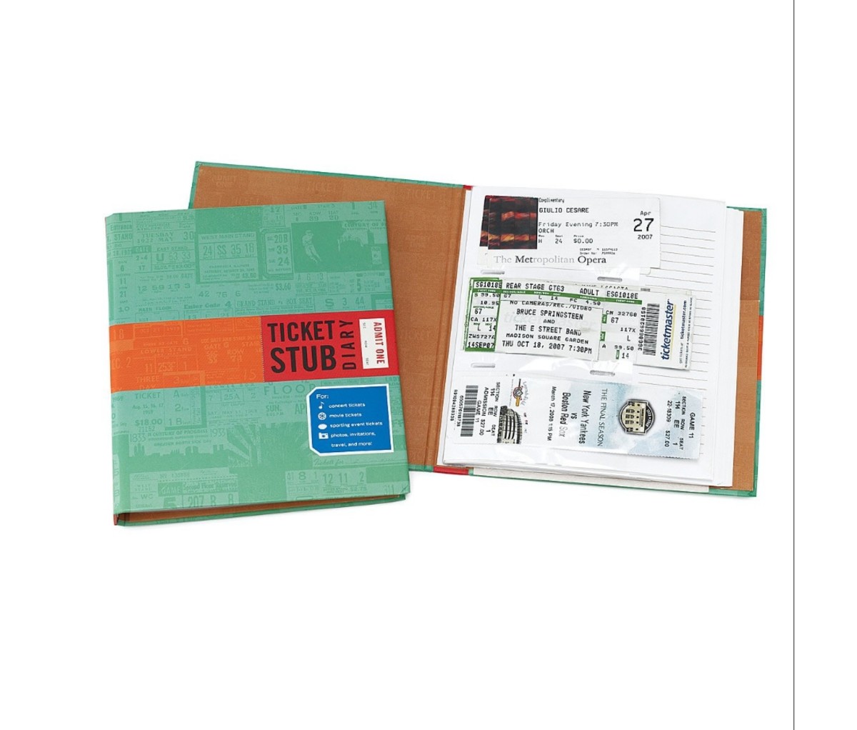 Best Sports Gifts For Diehard Fans In 2022 | Men's Journal - Men's Journal