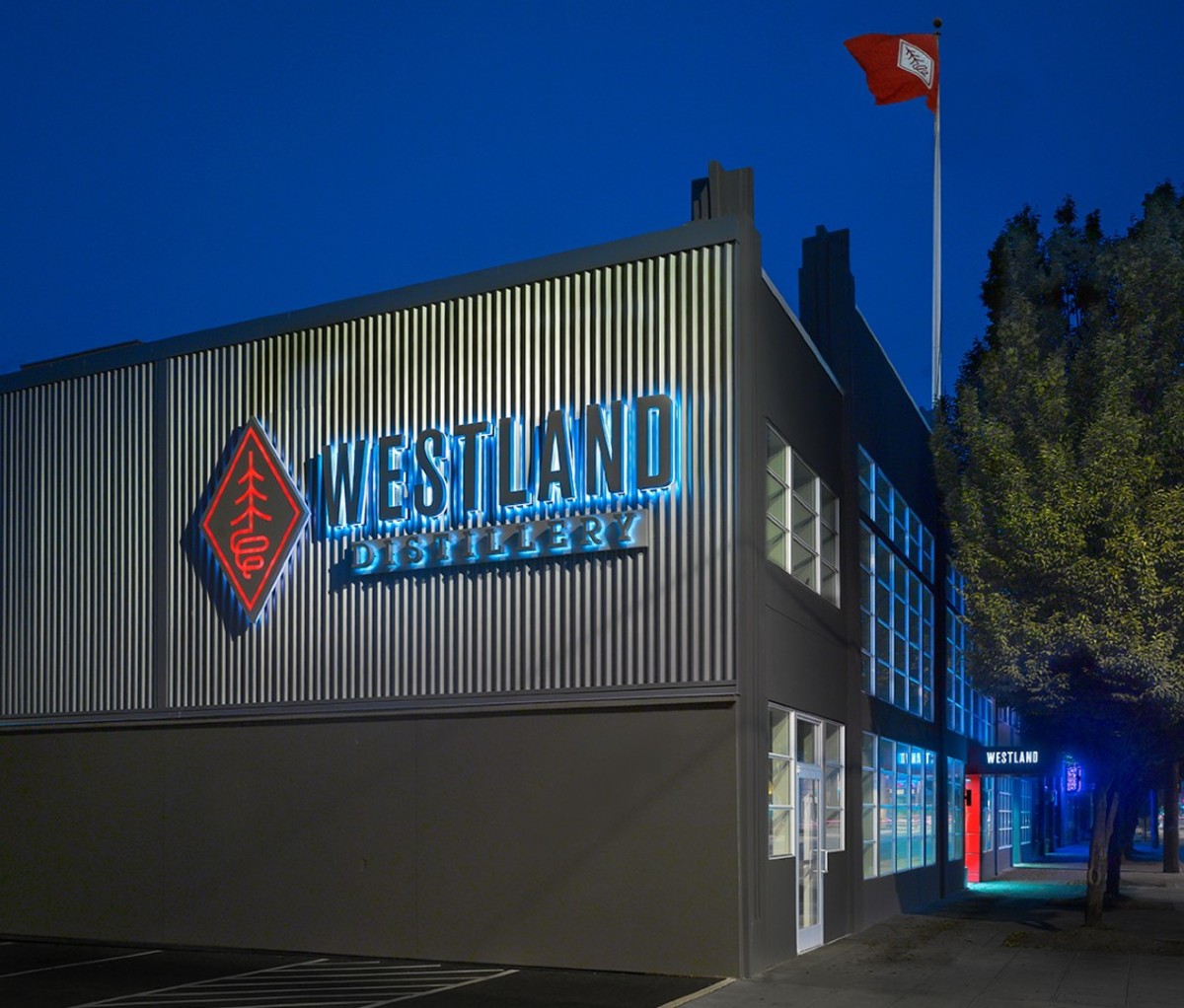 Best Distilleries in the U.S. Worth the Road Trip Men's Journal Men