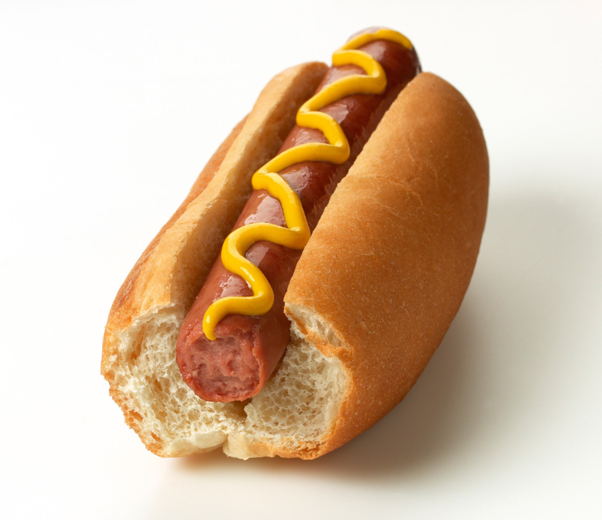 10 of Vegetarian Hot Dogs Contain Meat, Says New Report Men's Journal