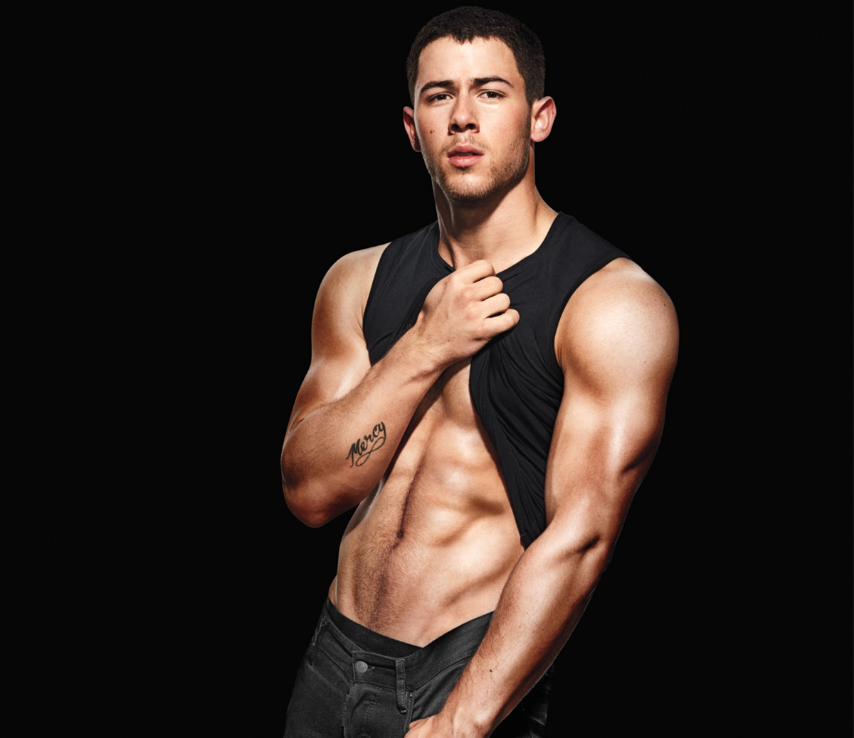 Celebs with six packs