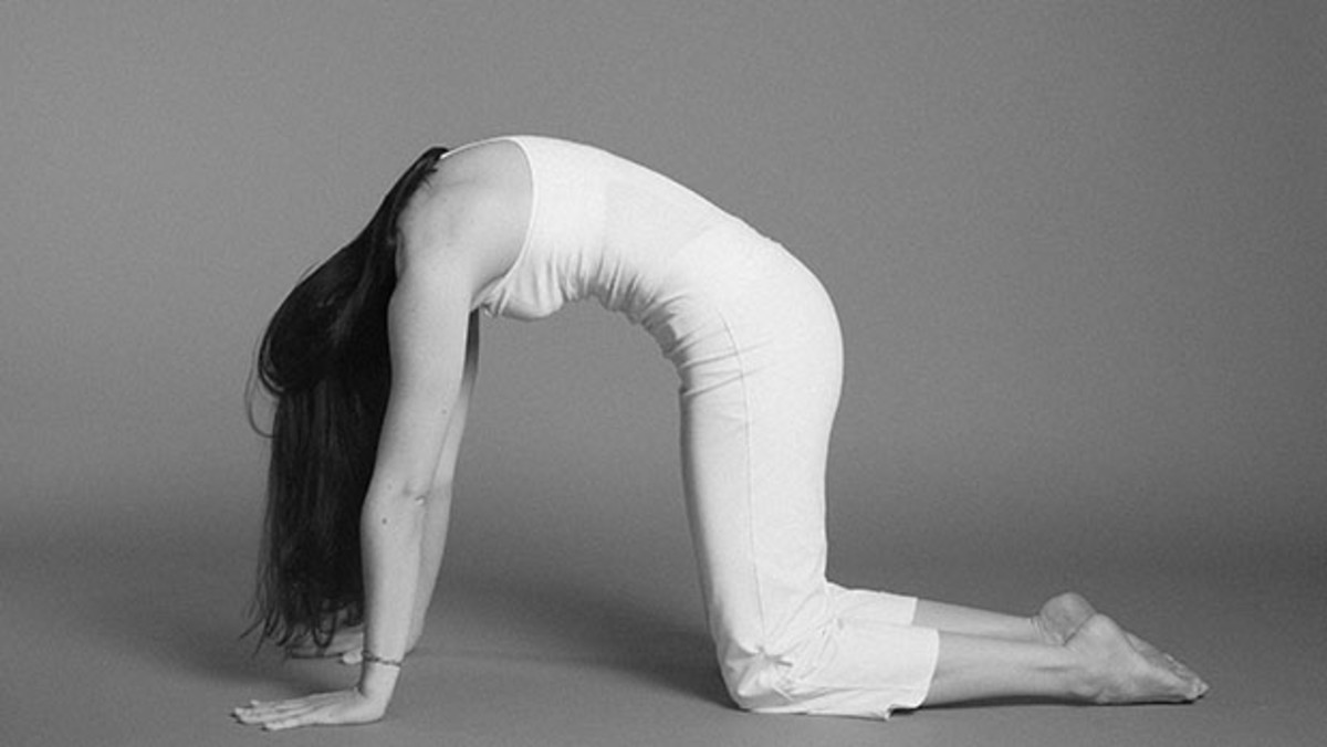8 Yoga Poses for Better picture