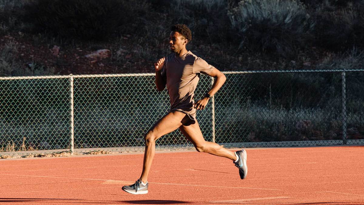 Tracksmith Spring 2020 Collection Review: The Best Running Essentials -  Men's Journal