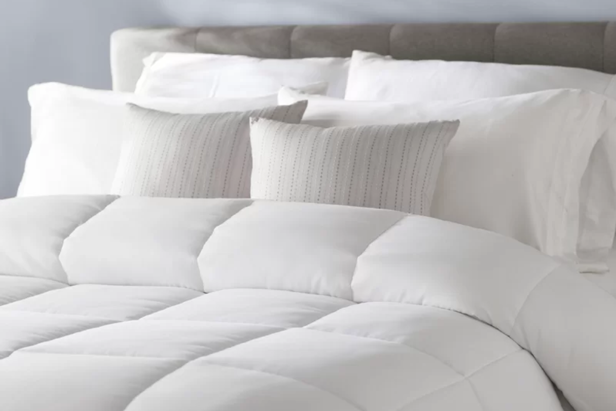 Just In Time for Fall A Massive Comforter Blowout Sale Men's Journal