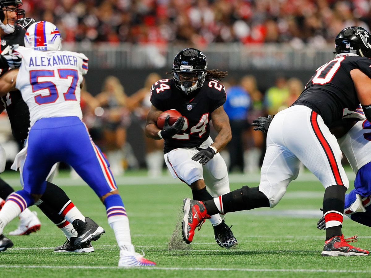 Devonta Freeman Interview on Training, Speed, Working Out, and Atlanta