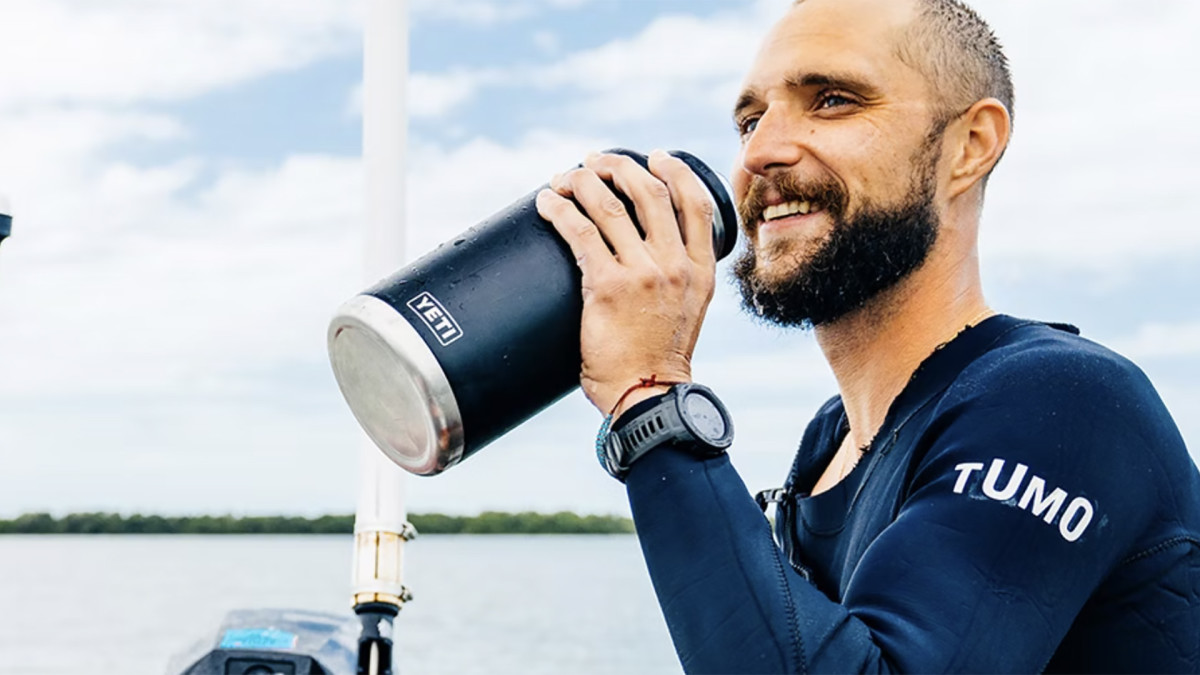 Stay Hydrated At The Gym With This YETI Rambler Water Bottle - Men's Journal