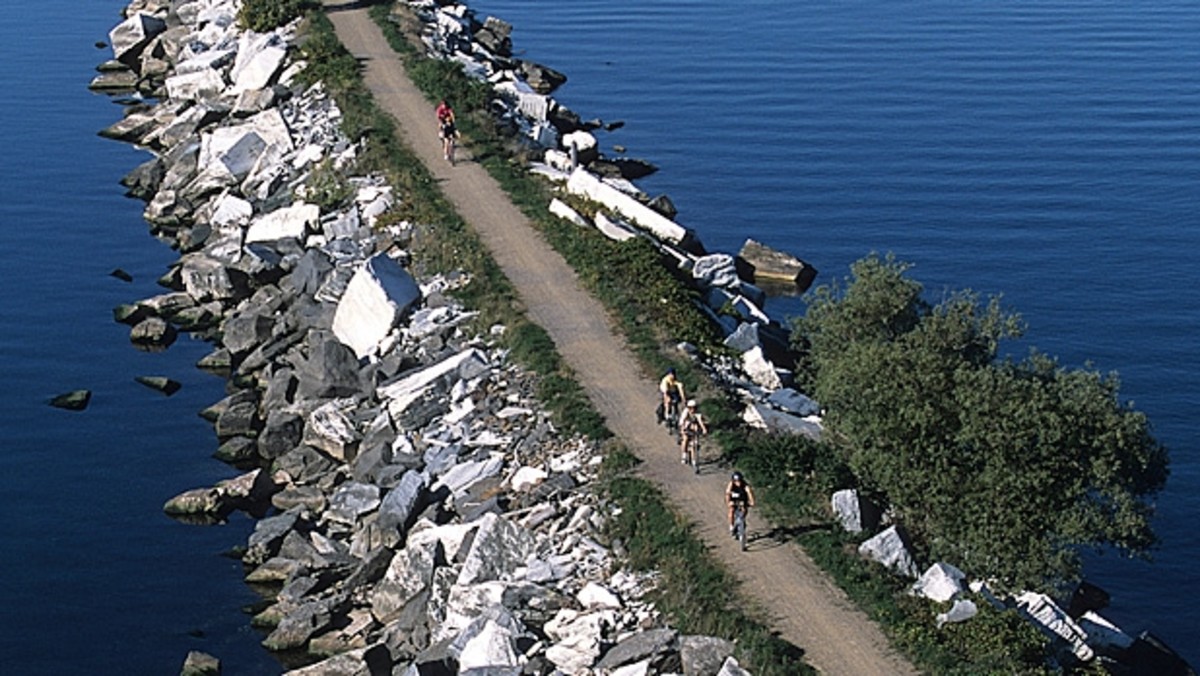 Lake champlain sales bike trail