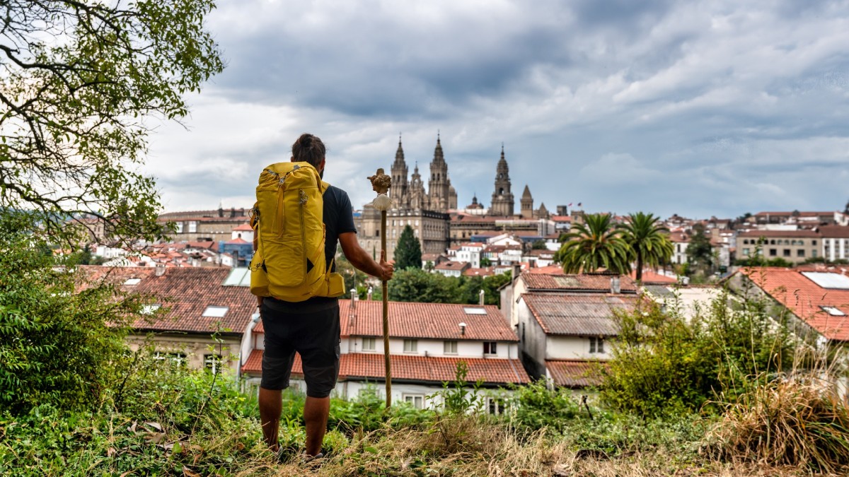 20 Best Travel Destinations in the World for Solo Travelers Men