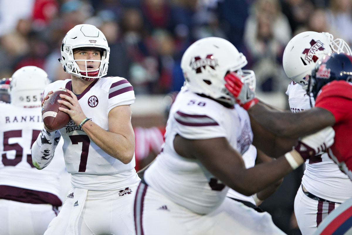 Stunning Here's Where To Watch Today's College Football And Bowl Games Picture Illustration Stunning Here's Where To Watch Today's College Football And Bowl Games Picture Illustration