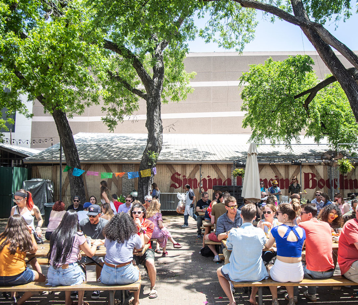 Best Bars to Celebrate Mardi Gras (That Aren’t in New Orleans) Men's