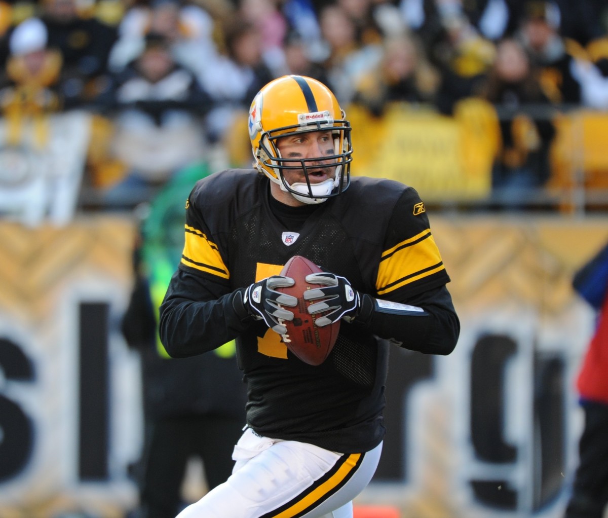 Best nfl qbs all time discount