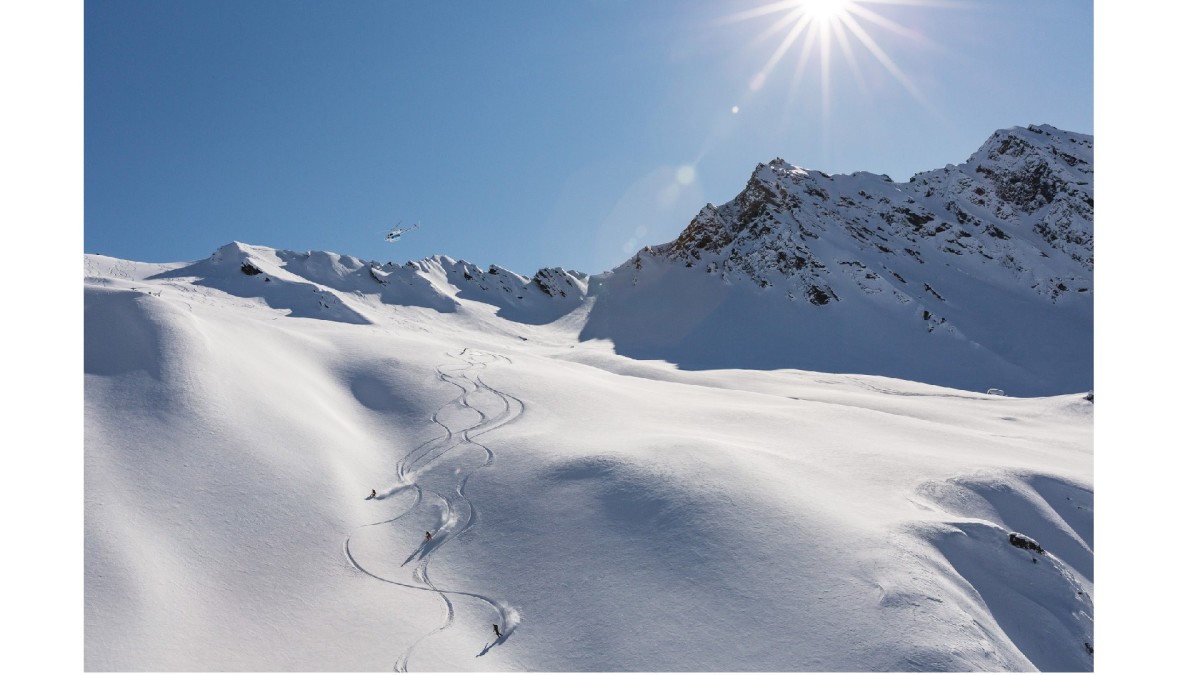 https://www.mensjournal.com/.image/t_share/MTk3MzY0MzUwNDUxNzIxNDE1/promo_heli-skiing.jpg