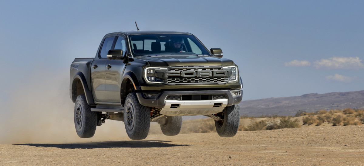 2024 Ford Ranger and Raptor Specs: Powerful Off-road Trucks - Men's Journal