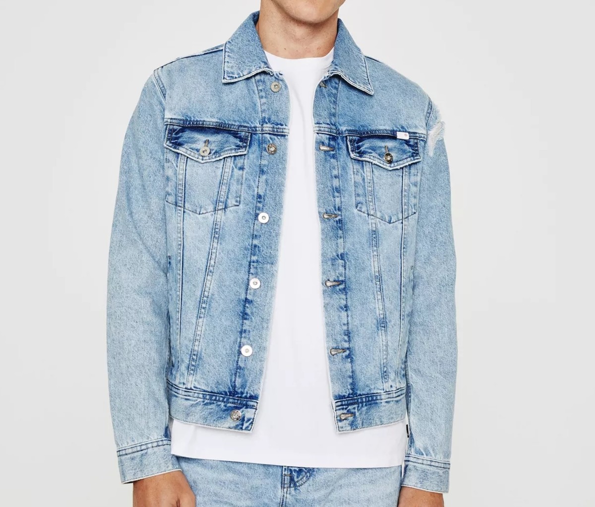 20 Best Jean Jackets for Women 2021  Stylish Denim Jackets