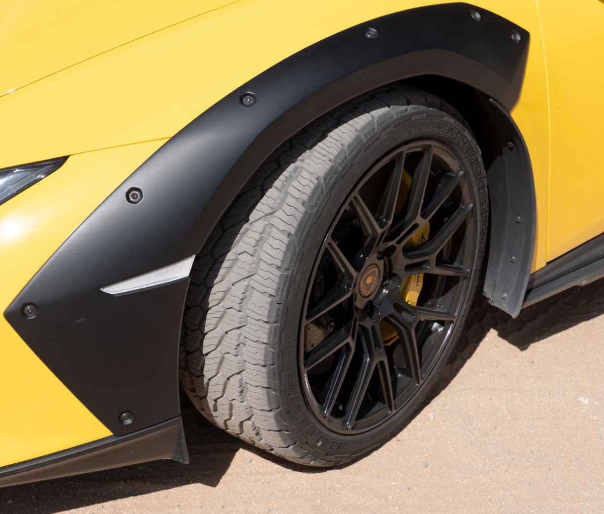 2023 Huracán Sterrato Review Offroad Supercar Men's Journal