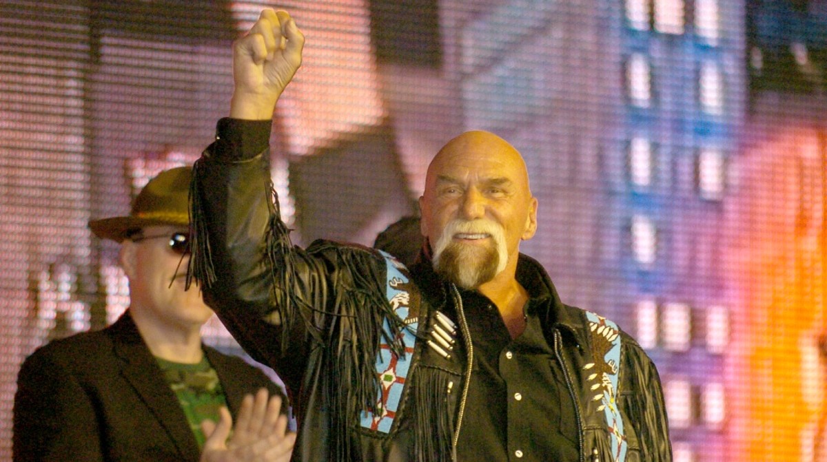 'Superstar' Billy Graham, WWE Legend, Has Died at 79 - Men's Journal