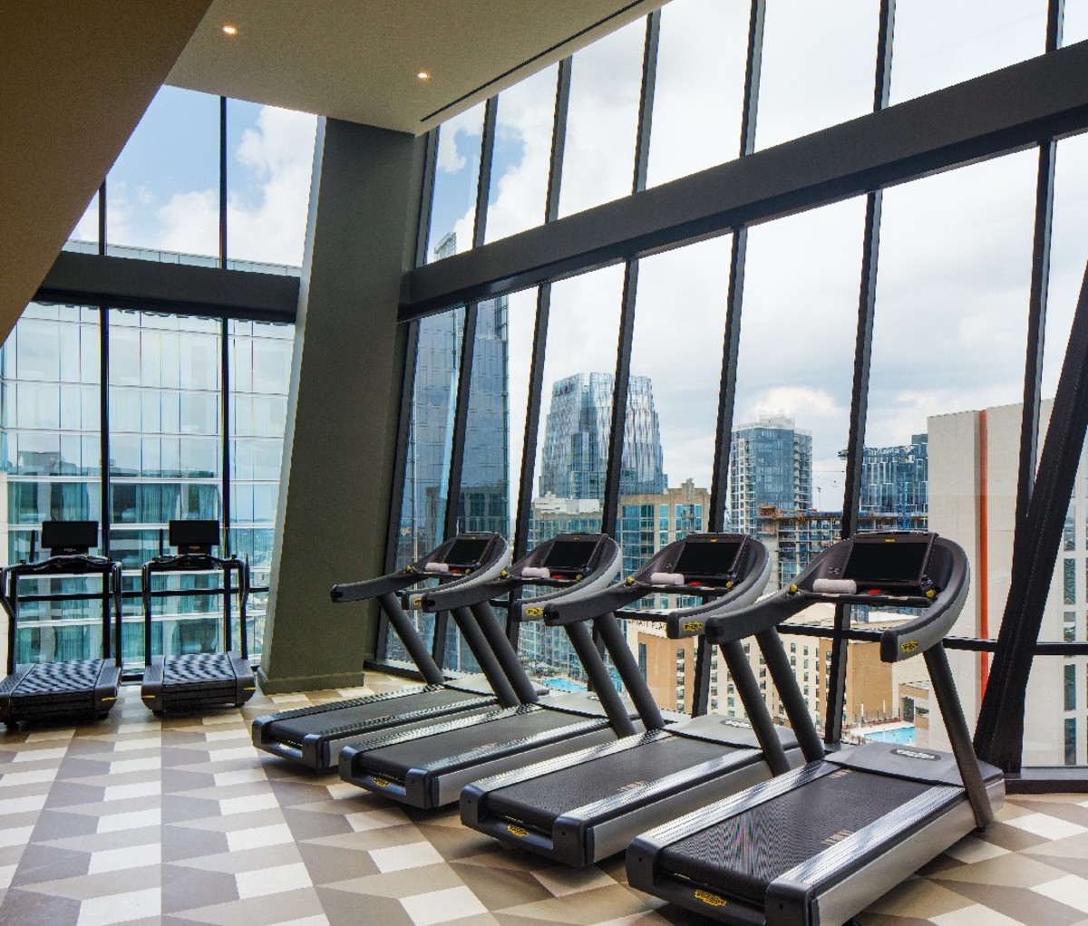 The 22 Most Beautiful Luxury Gyms in the World - Men's Journal