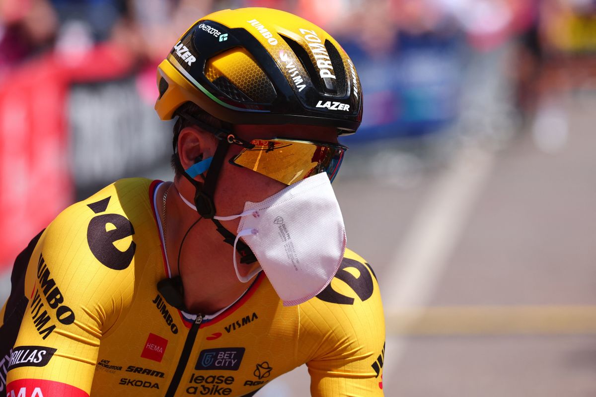 2023 Tour de France to Require Masks, COVID Mitigation Rules - Men's Journal