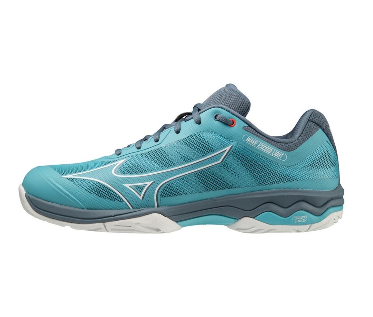Best light sales tennis shoes