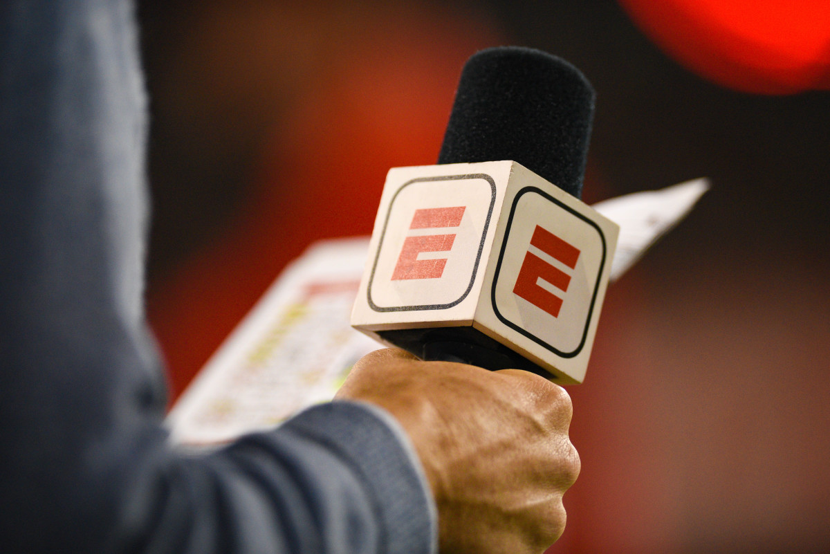 ESPN's Jeff Passan Issues Statement After Being Crushed by a Tree Limb ...