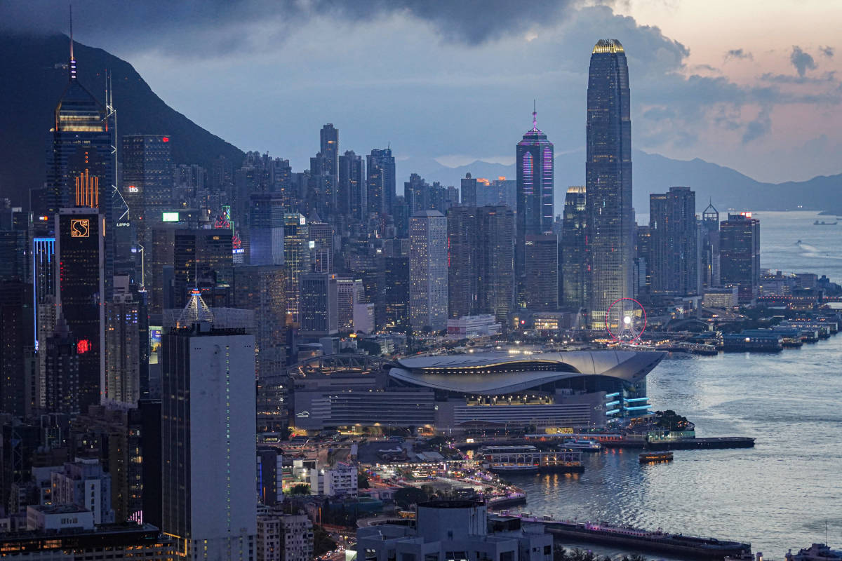 Instagram Daredevil Known for FreeClimbing Skyscrapers Dies in Hong