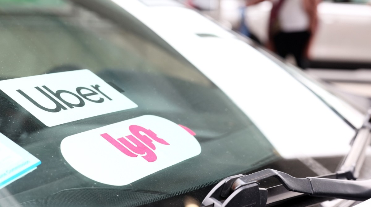 Uber, Lyft, and DoorDash Drivers to Strike on Valentine's Day Men's