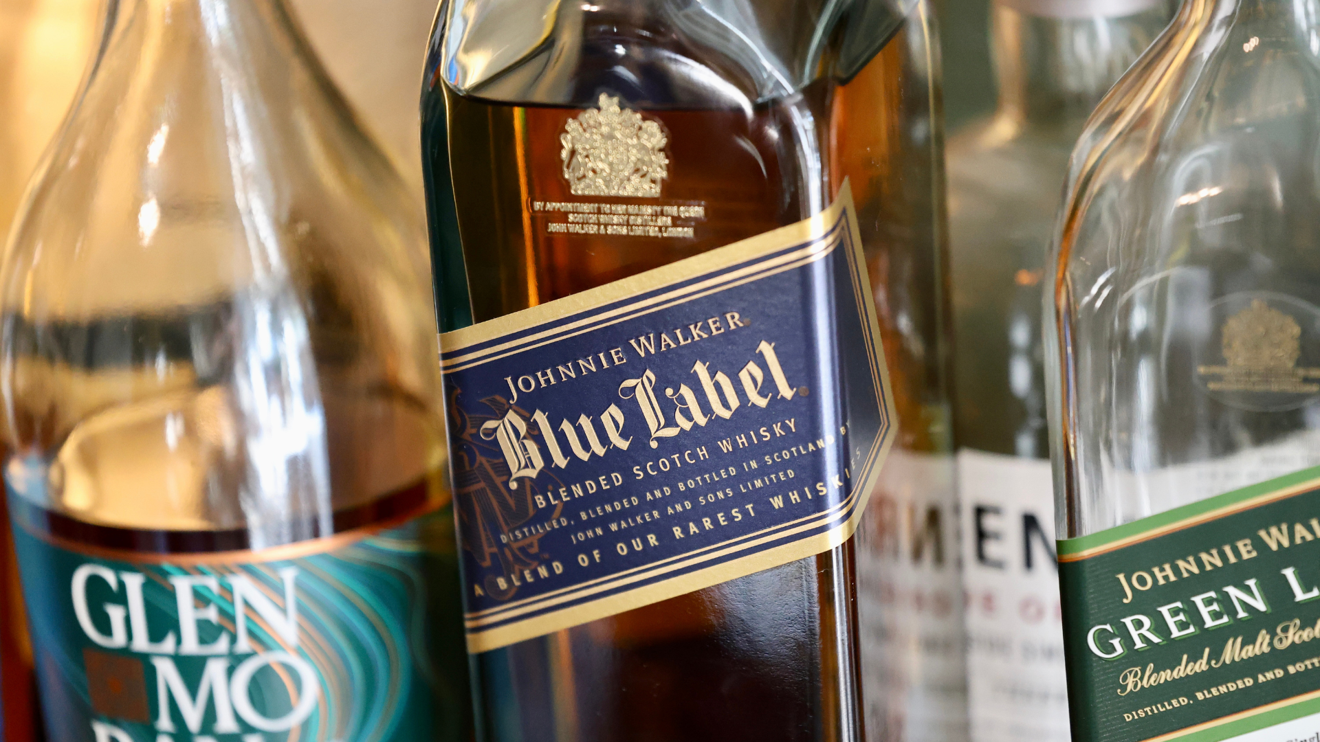 Johnnie Walker Blue Label: Scotch Whisky Review