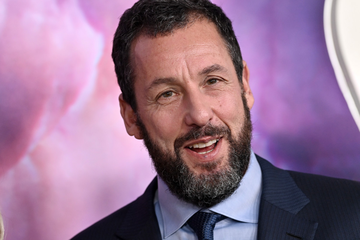Sequel in the Works for Adam Sandler's '90s Hit 'Happy Gilmore' Men's