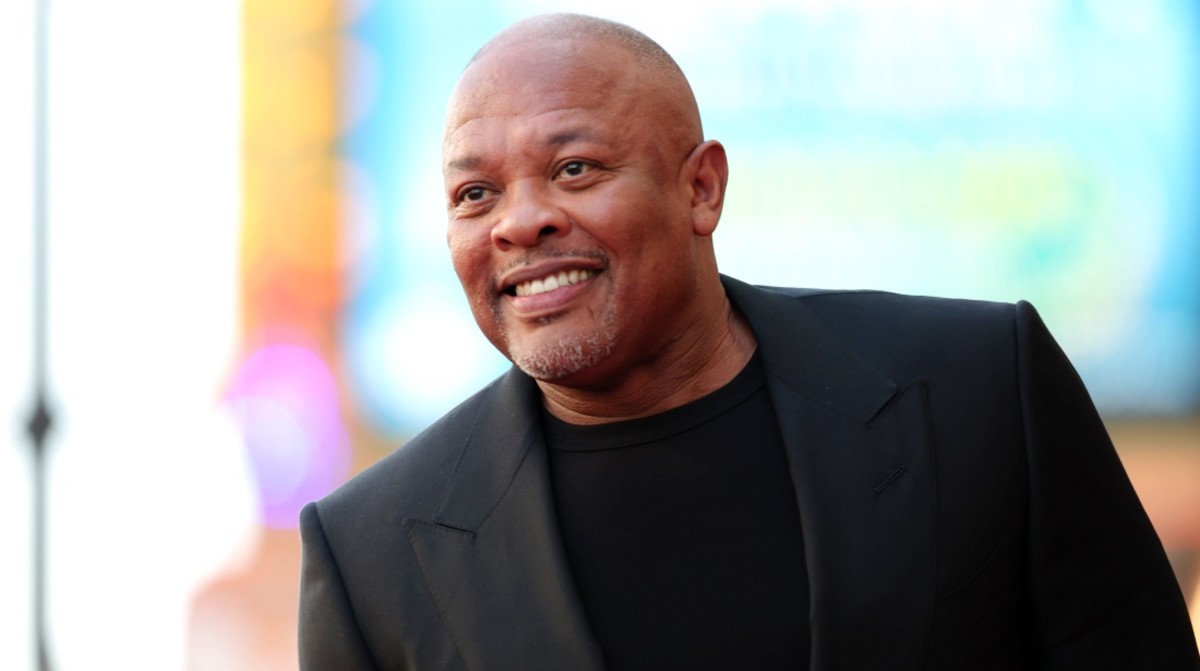 Dr. Dre Regrets Selling His Entire Record Collection - Men's Journal