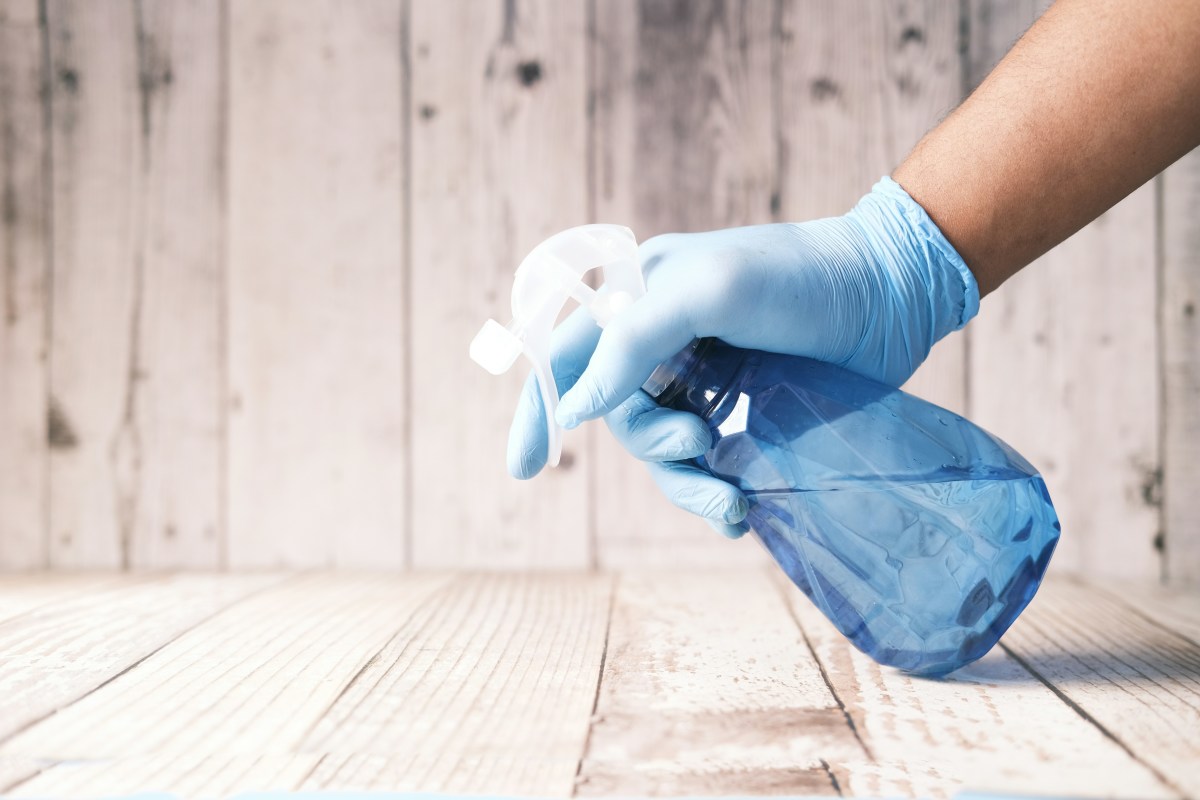 How to Clean Super Glue off of Countertop Surfaces Men
