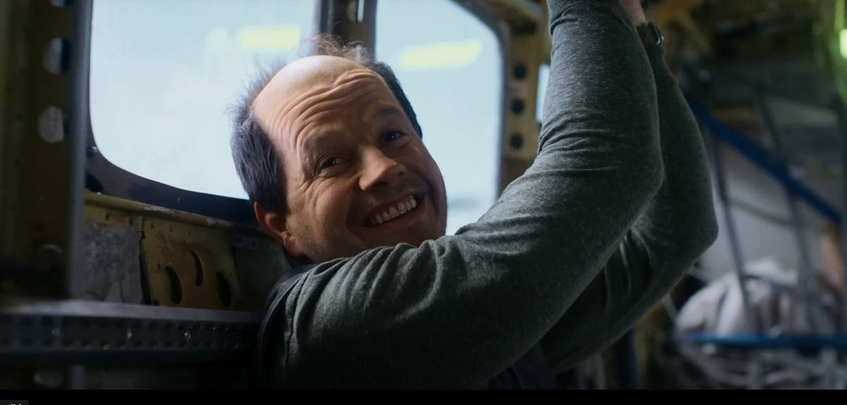 Flight Risk Trailer Shows Off Bald Mark Wahlberg Men s Journal Streaming