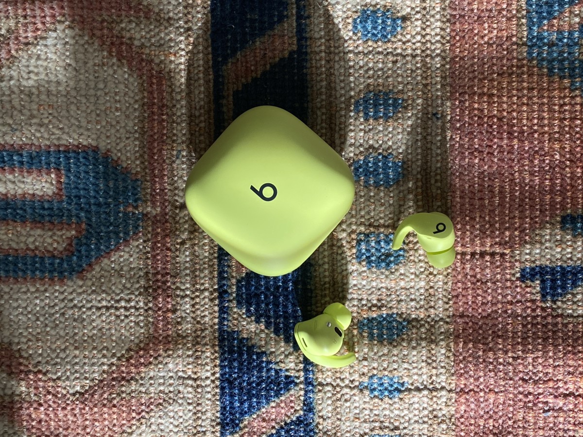 Best Running Headphones and Wireless Earbuds, Reviewed Men's Journal