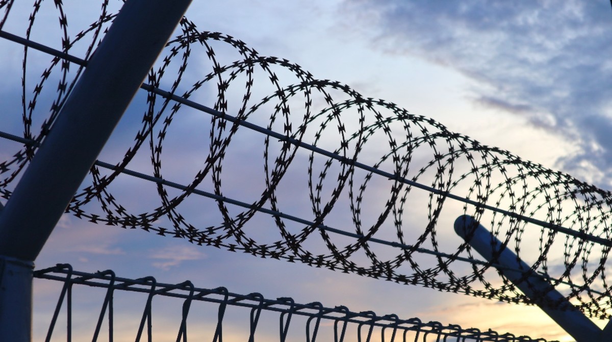 Inmates escape La Picota prison by convincing guard to let them