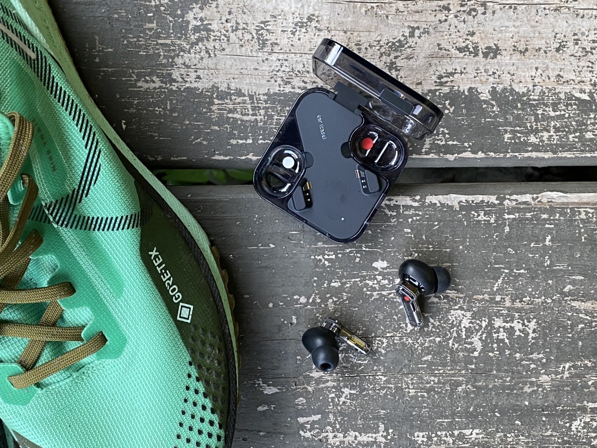Best Running Headphones and Wireless Earbuds, Reviewed Men's Journal
