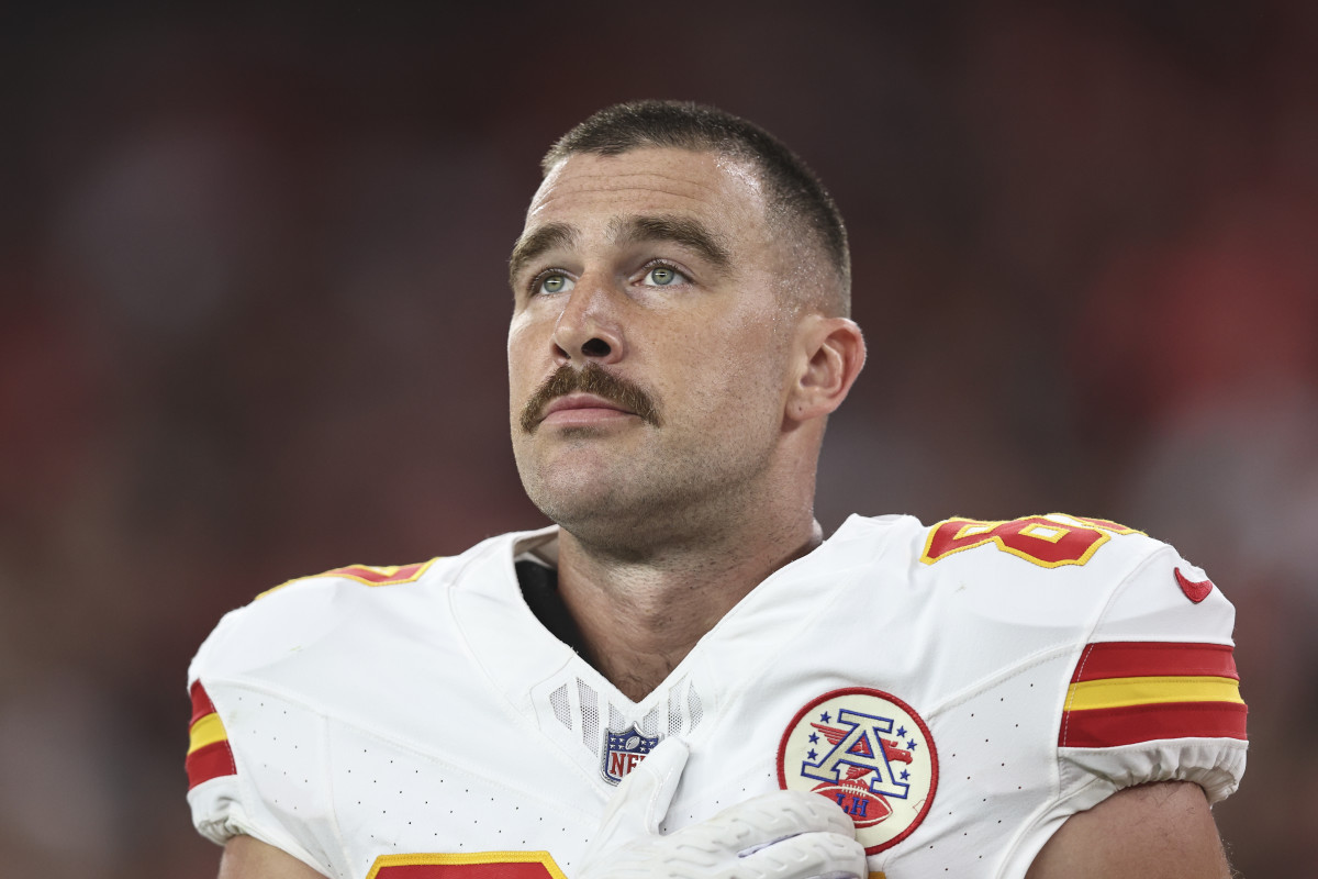 Travis Kelce Says Taylor Swift 'Looked Amazing' at Chiefs Game